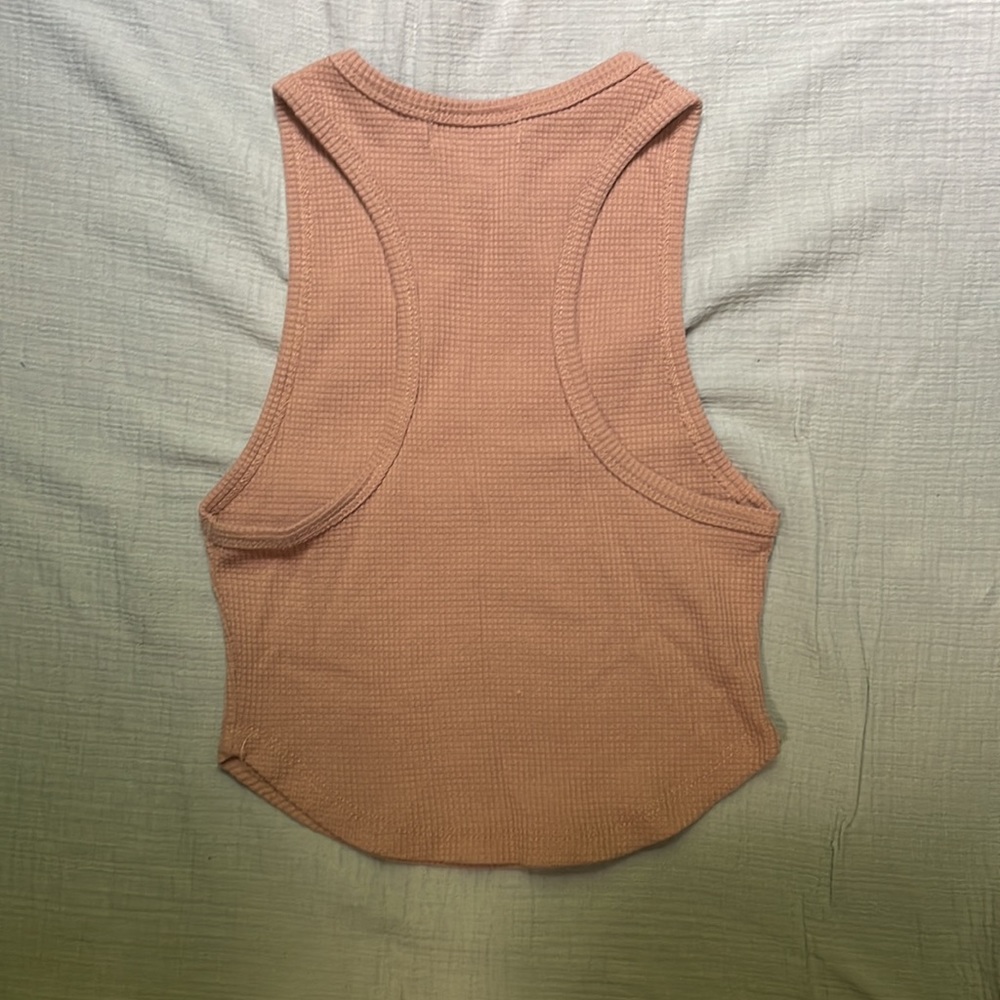 Cropped Tank - Picture 2 of 9